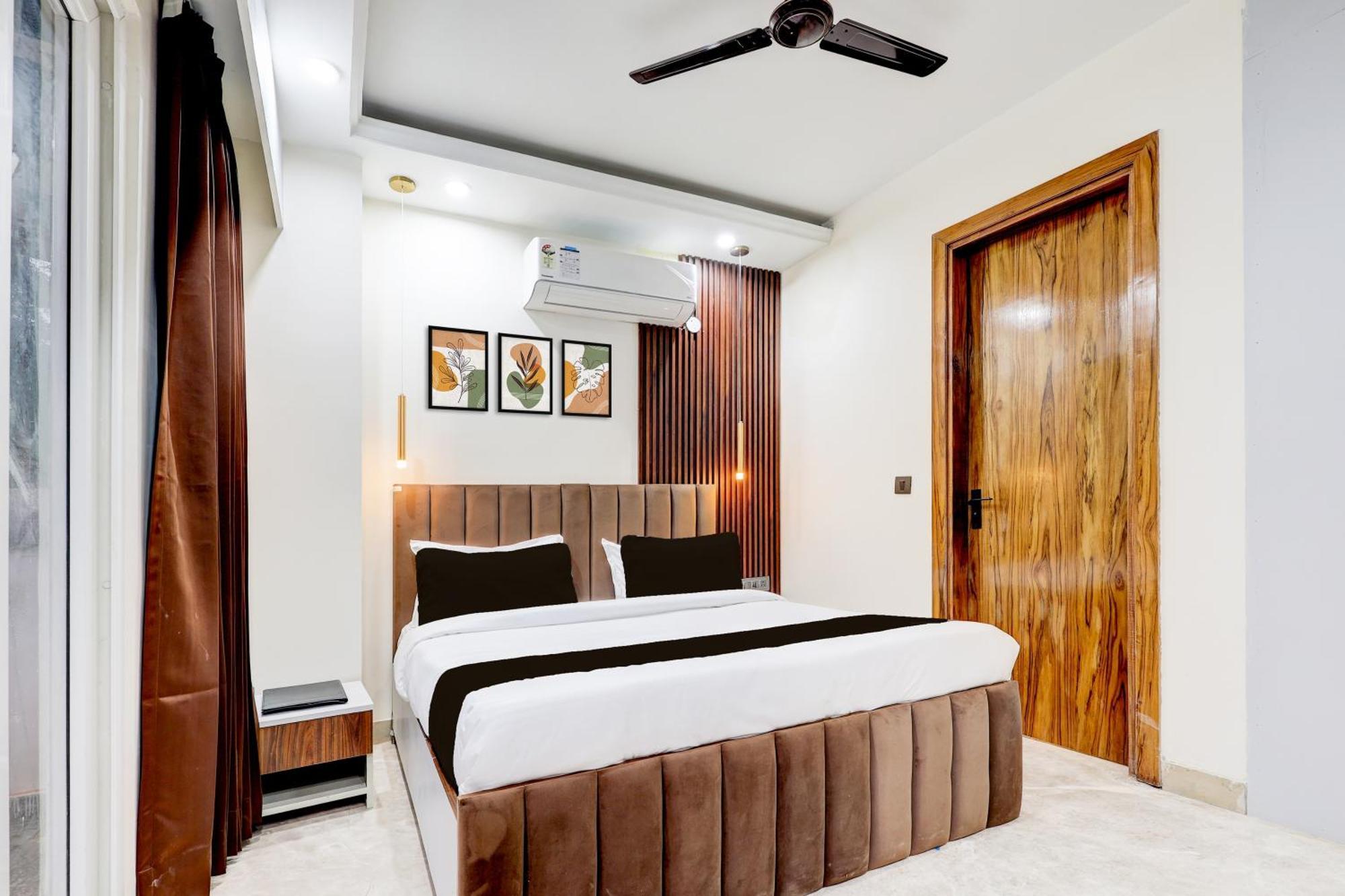Super Hotel O Sector 43 Gurgaon Buitenkant foto