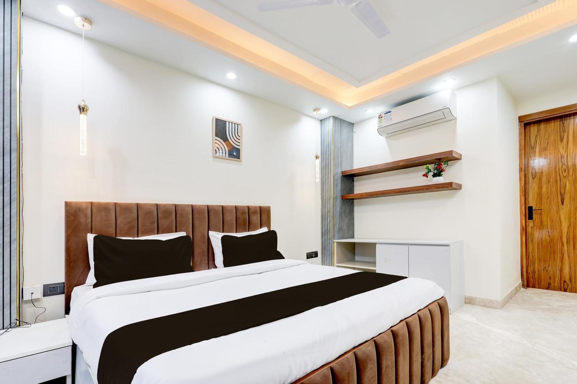 Super Hotel O Sector 43 Gurgaon Buitenkant foto