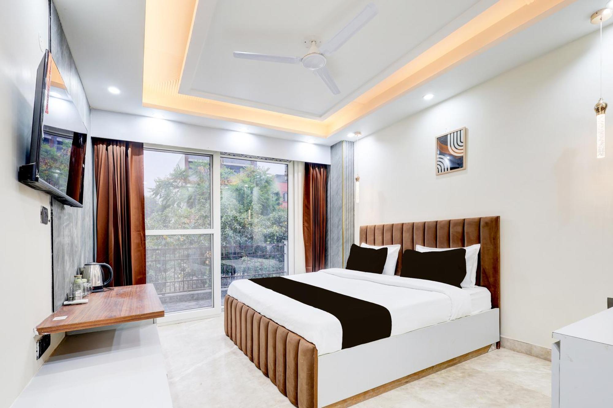 Super Hotel O Sector 43 Gurgaon Buitenkant foto